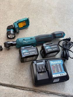 Makita Cordless Ratchet Wrench with 2 - 4ah Batteries