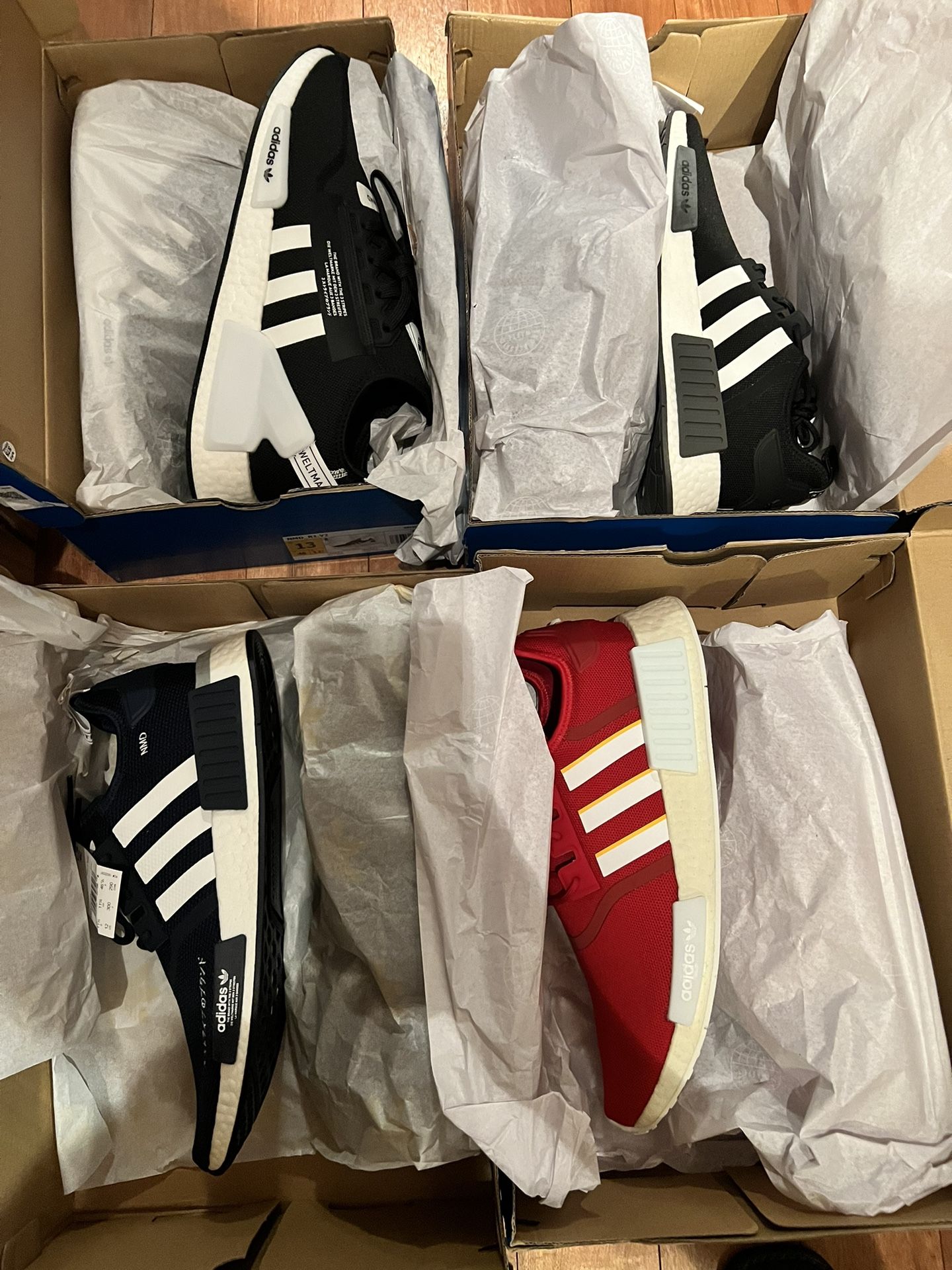 Adidas Sneakers