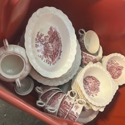 Old Antique 30 Piece Chinaware Set