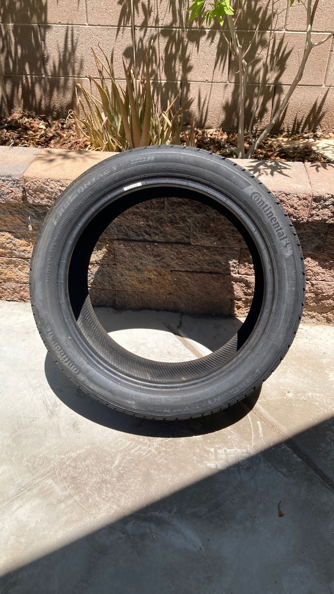 245/40R18 Continental Run Flat