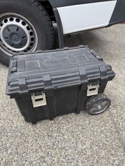 Husky brand storage chest