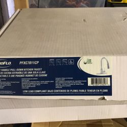 Single Handle Pull Down Kitchen Faucet 