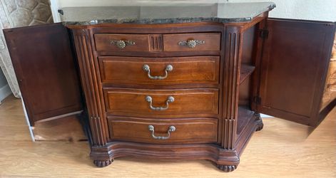Buffet server
