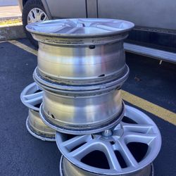 Set 4 Rams Size 15  For Toyota 