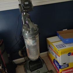Black+decker vacuum