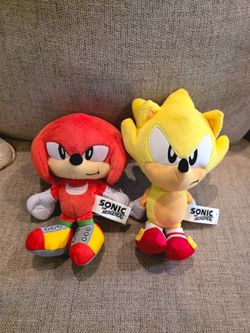 Classic Knuckles & Super Sonic Plush