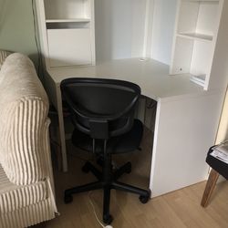 Free Corner Desk And Chair 