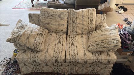 Floral Damask Loveseat Sofa