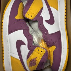 Brand new Og all Jordan 1 retro high size 9.5m brotherhood