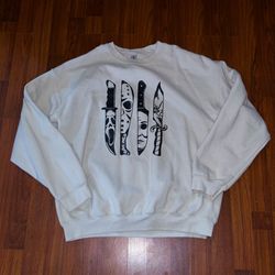 Gildan Heavy Blend Horror Movie Characters in Knives Women’s Sweatshirt Size XL