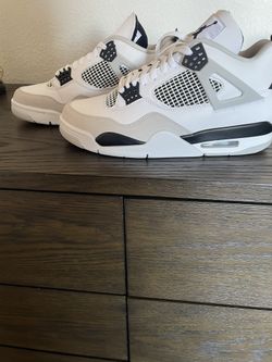 Jordan four military blacks