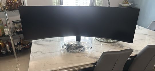 Samsung 49in” 120hz Ultrawide Curved Monitor