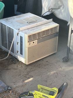 Window air conditioner