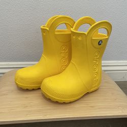 Crocs - Kids Yellow Rain Boots Size 9 