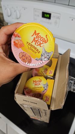 Meow Mix Salmon And Crab