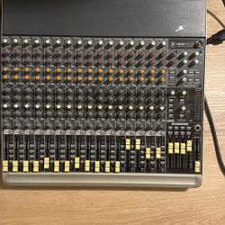 Mackie 1604-vlz3