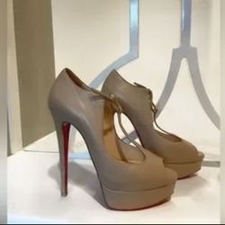 Louis Vuitton Heels 