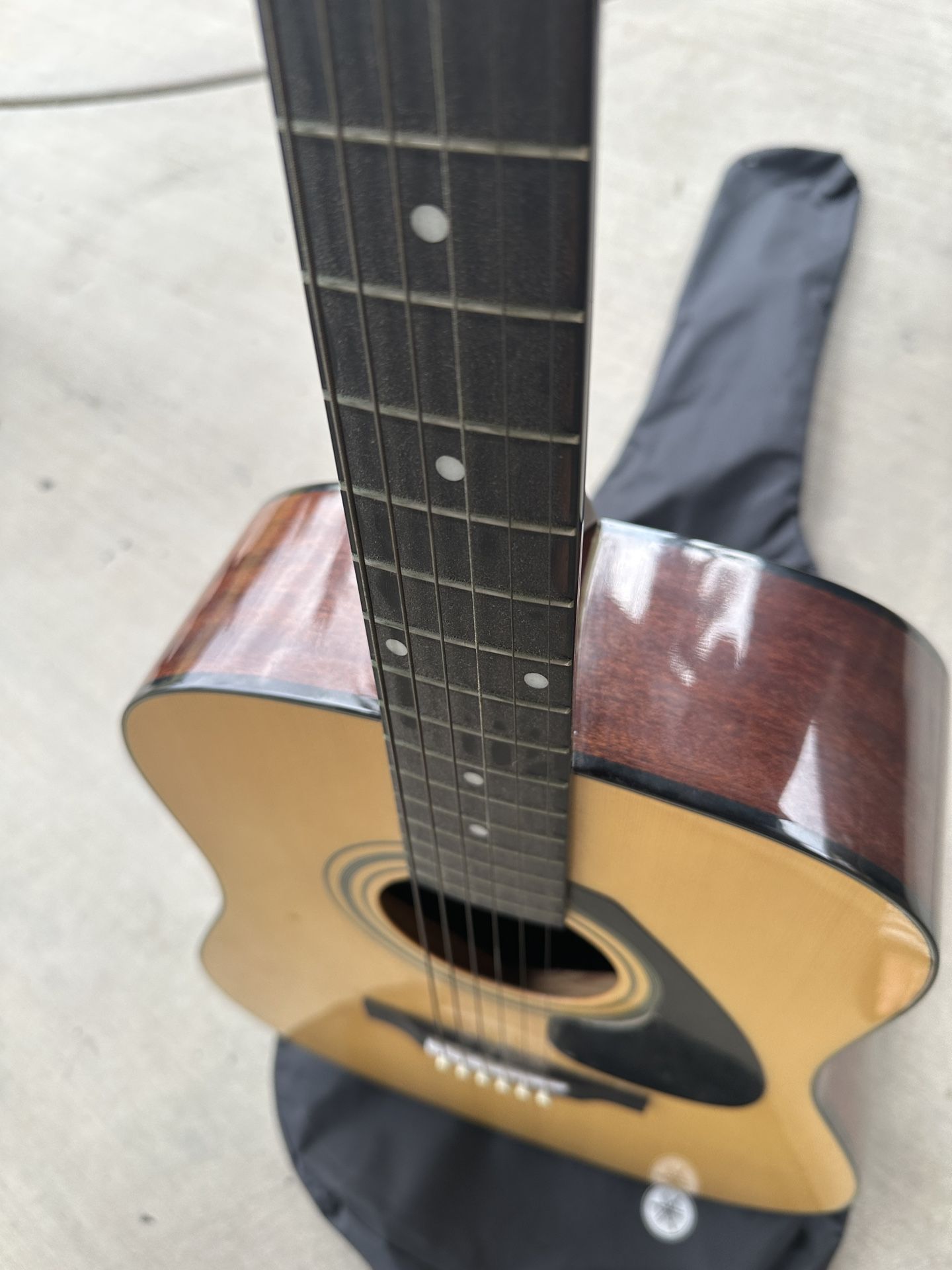 Yamaha Acoustic Guitar F D01S