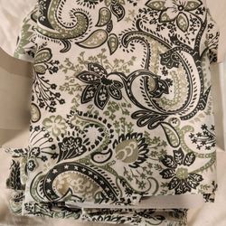 Ikea Rodgersia Duvet Cover w Shams Paisley Green & White