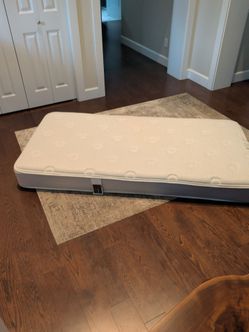 Twin Mattress - Simmons Boardwalk Plush