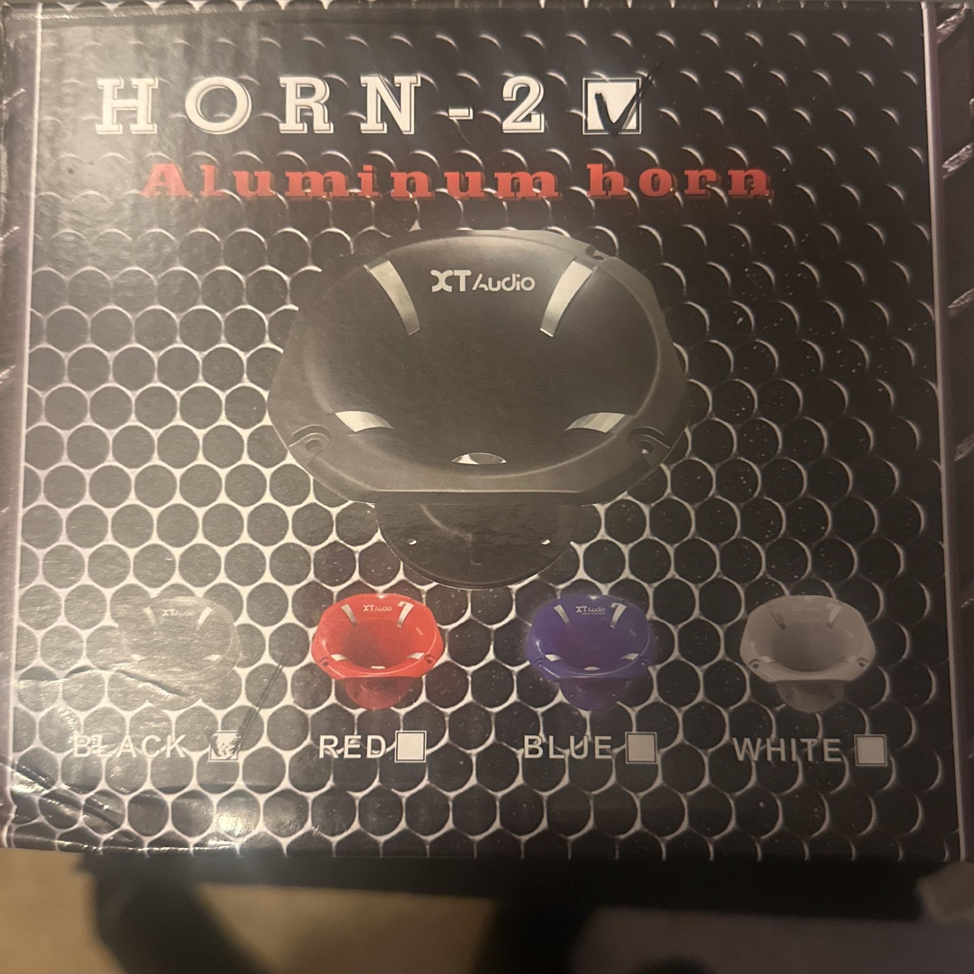 XT Audio Horn Black