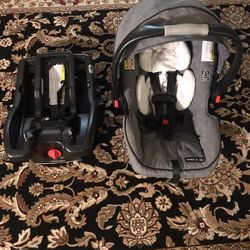 Baby Car Seat (Graco ) With Two Bases 
