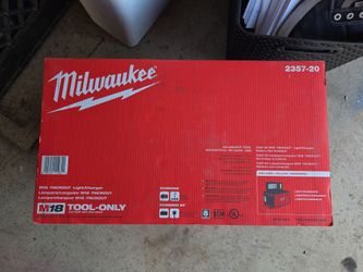 Milwaukee packout light