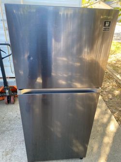 Refrigerator
