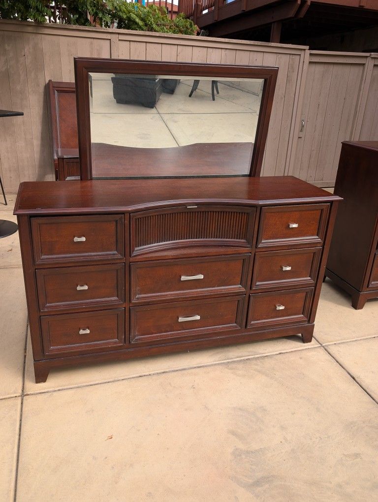 Full Bedroom Set & California King Bed