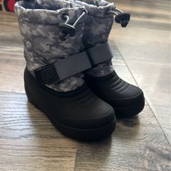 Northside Toddler Size 7 Snow Boots