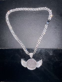 Memorial Portrait Chain-$10