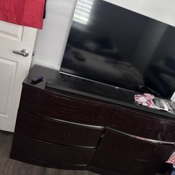 Bedroom Set. Tv And Surround Sound 