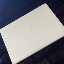 White HP laptop