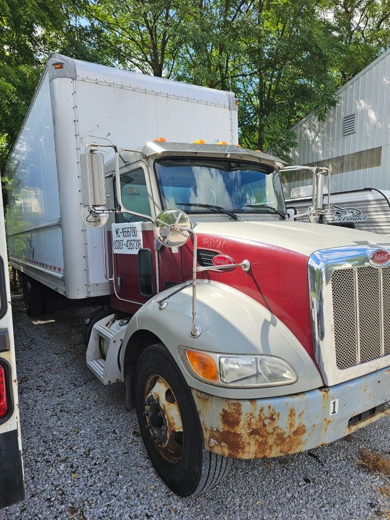 2014 Peterbilt 337