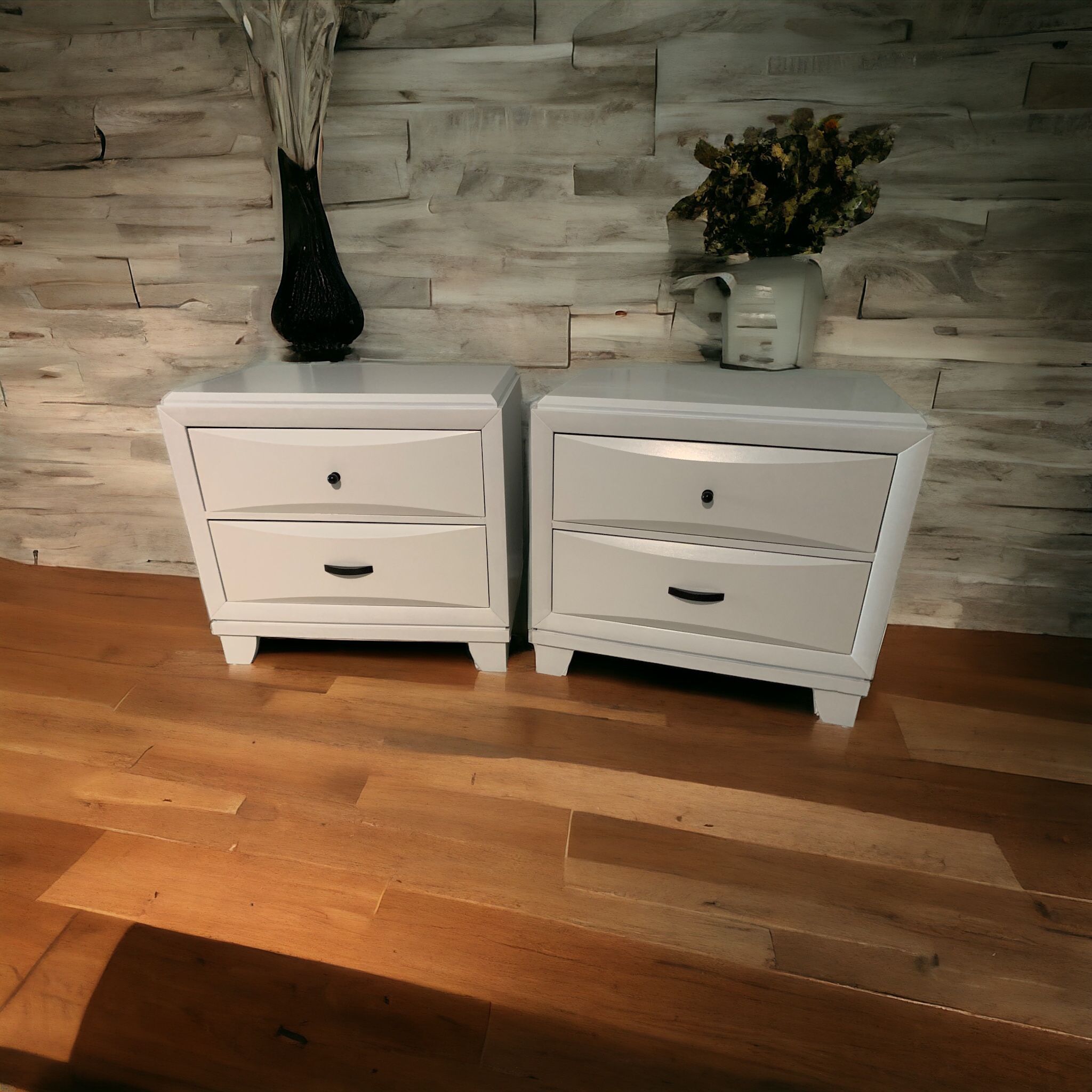 Huge Dresser & Nightstands 3pc Bedroom Set White Solid Wood Free