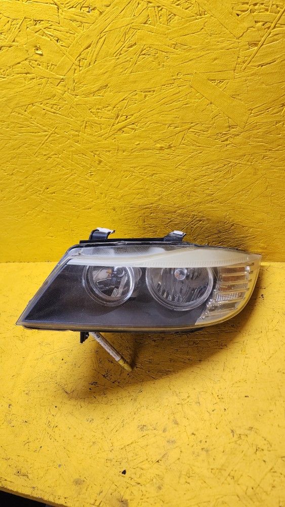 2009 - 2011 BMW E90 E91 328i 335i Xi 4 doors LCi Left Driver Side Headlight Halogen