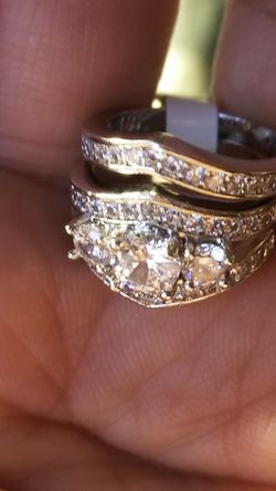 Gorgeous Women's round cut wedding engagement ring set size 6