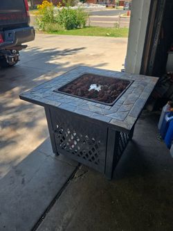 Gas fire pit