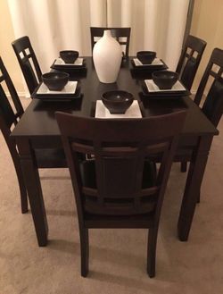 7-PC Breakfast Kitchen Table w / 6 Leather Padded Chairs