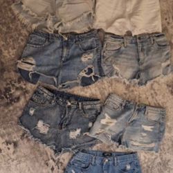 Women's jean short size medium