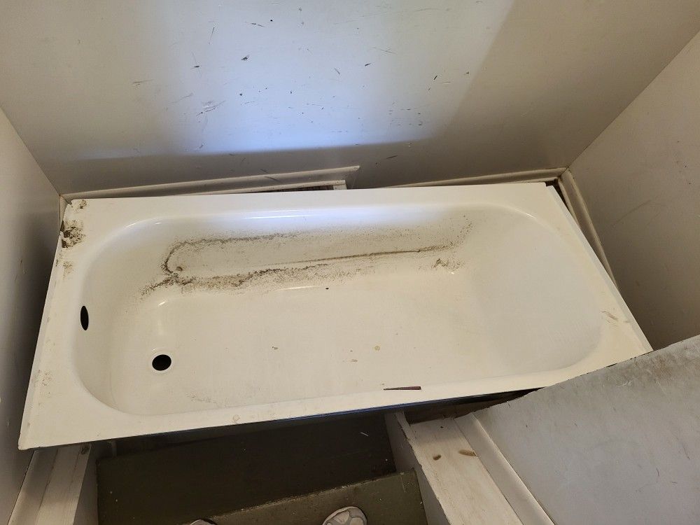 Bath Tub