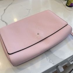 Kate Spade New York Pink Saffiano Leather Crossbody in beautiful gently-used condition.