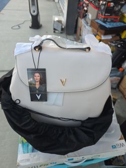 Vanessa Williams bag