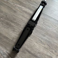 Mercedes Emergency Scissor Jack