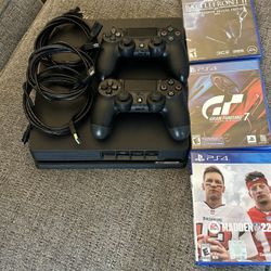 PS4 Slim W/extras 