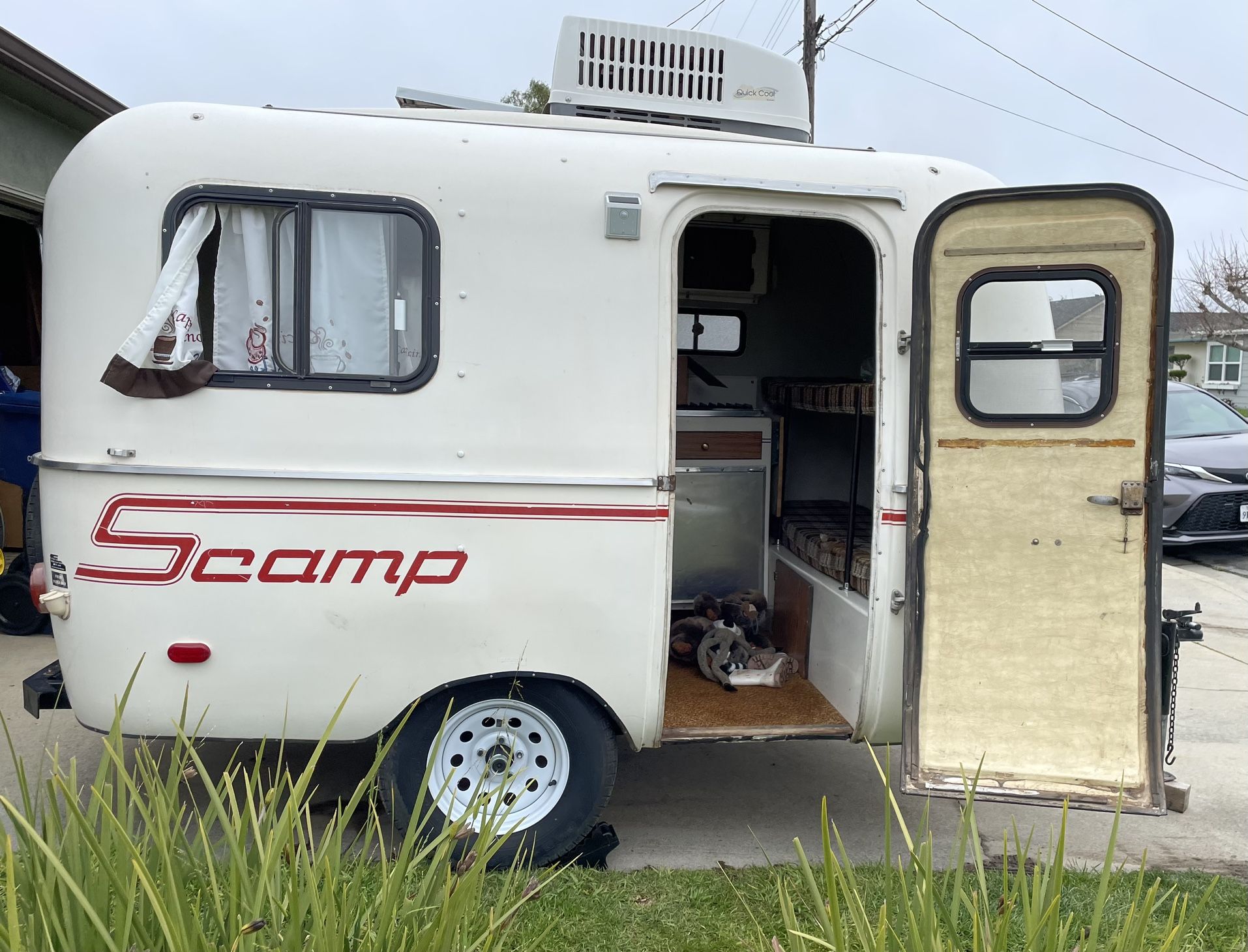 1984 13’ ScampBunk camper