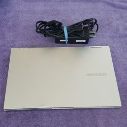 Samsung Galaxy Book Flex 2 Alpa QLED Touchscreen 2in1 Windows 11 Laptop 