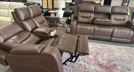 💞OM 💞  Brand New Real Leather Power Reclining Sofa and Loveseat
