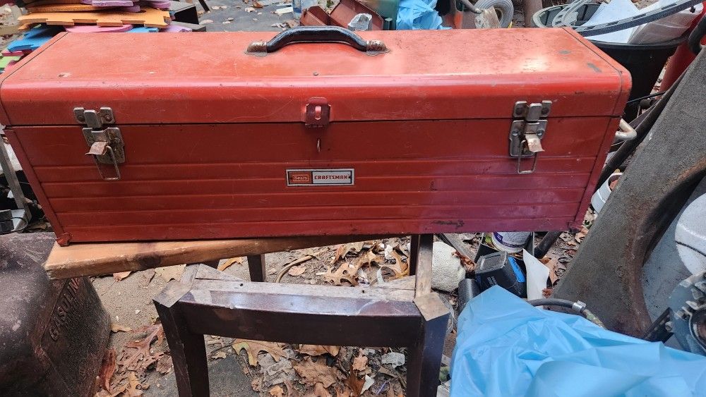 Vintage Craftsm Toolbox