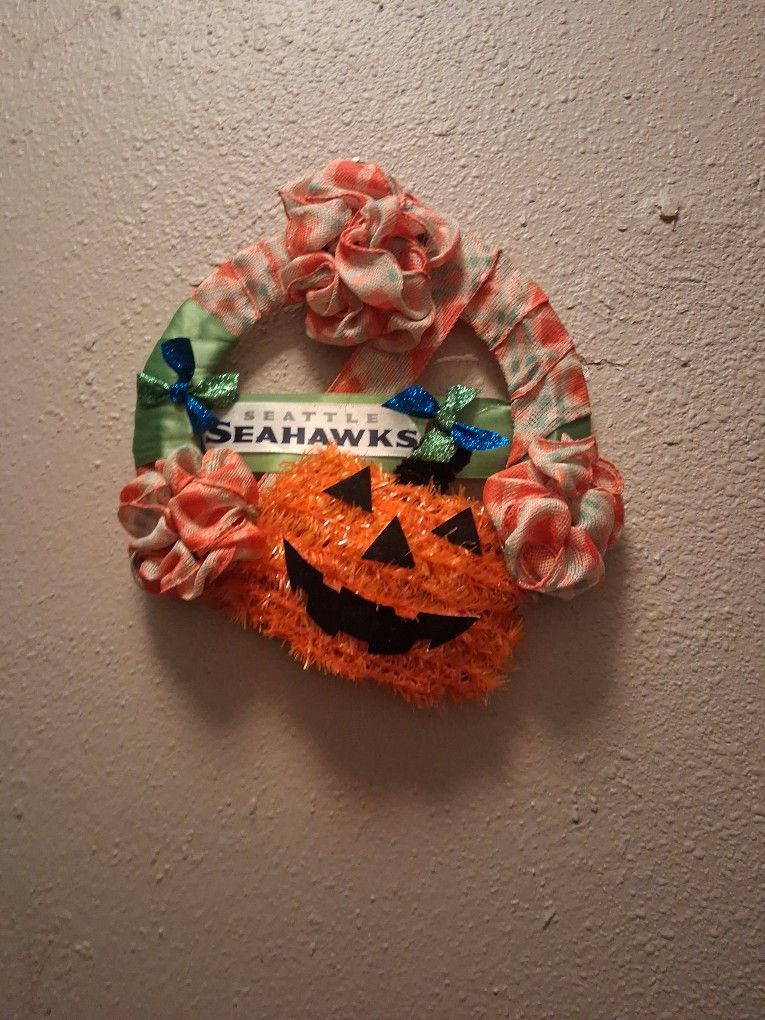 Holiday Wreathe With Seahawk Spirit 